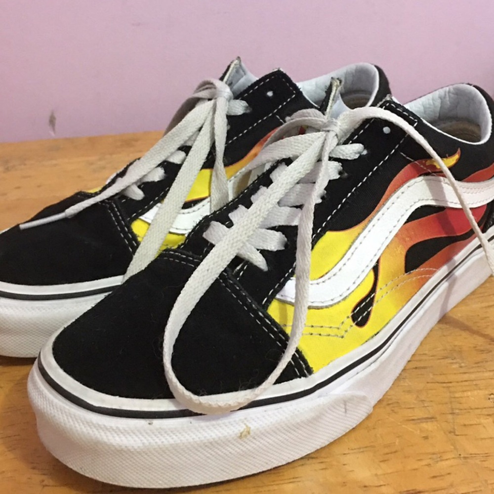 Flame old school skool vans size 5.5 womens